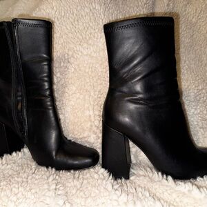 Forever 21 Women's Ankle Boots (size 8)